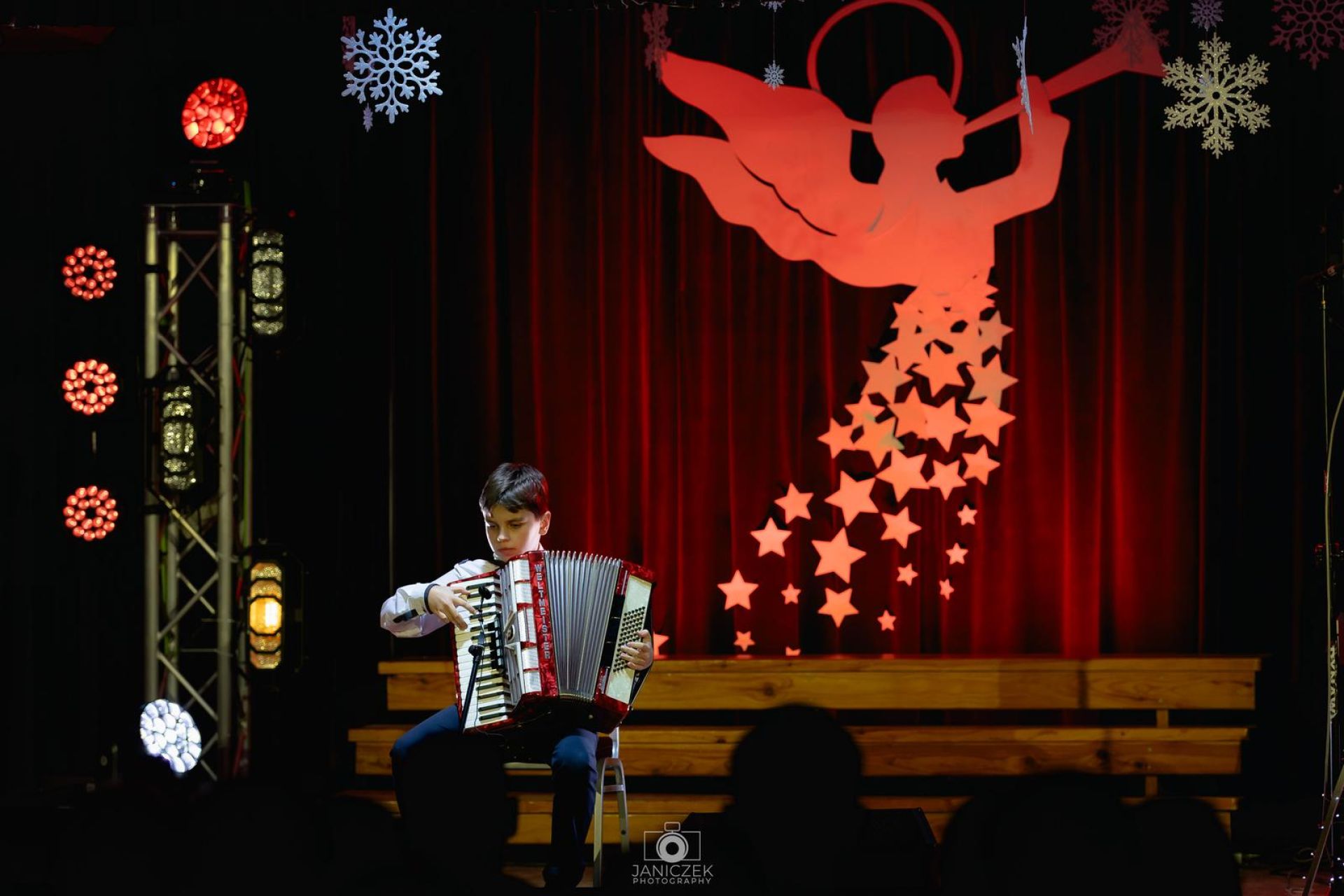 uploads/user_file/koncert-koled-2026/lapanow-koncert-koled-010.jpg