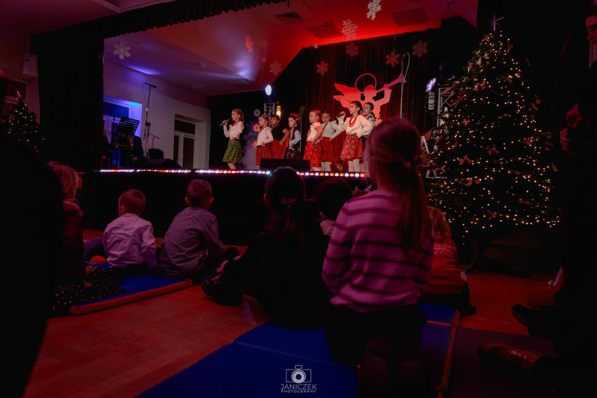 uploads/user_file/koncert-koled-2026/lapanow-koncert-koled-030.jpg