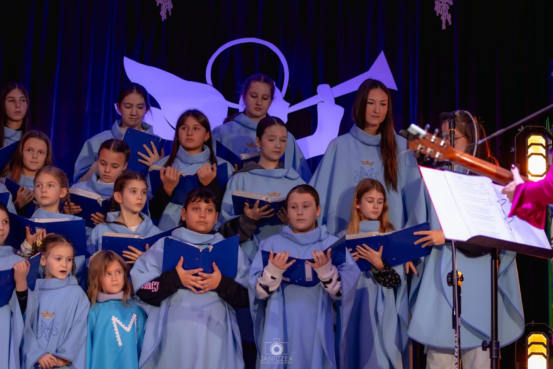 uploads/user_file/koncert-koled-2026/lapanow-koncert-koled-039.jpg